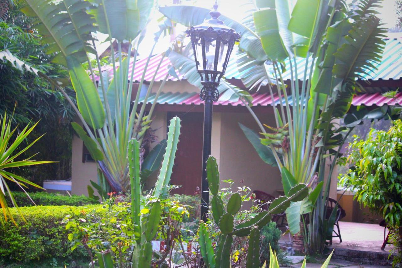 Anandvan Holiday Homes, Wai Exterior foto